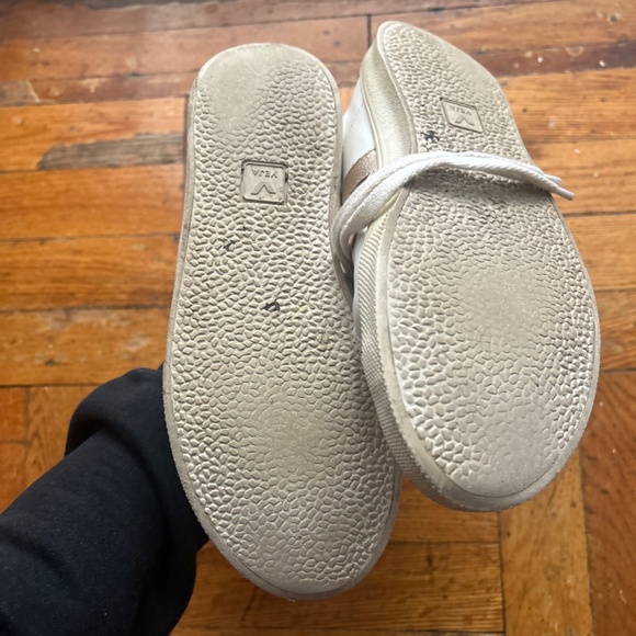 VEJA T2 CAMPO WHITE LEATHER LACE UP LOW TOP CASUAL SNEAKER Sz 6 Gold - Picture 8 of 9